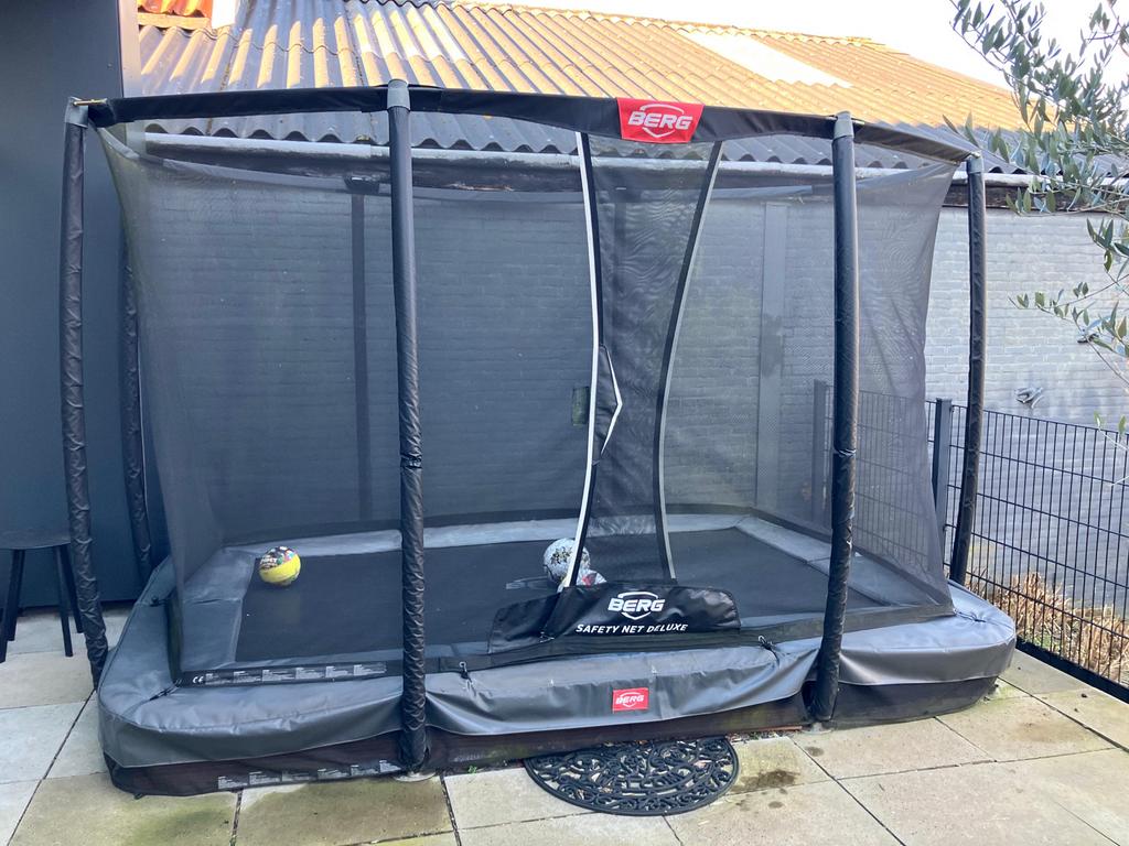 BERG Inground Eazyfit 330x220 trampoline met veiligheidsnet, Ophalen, Gebruikt