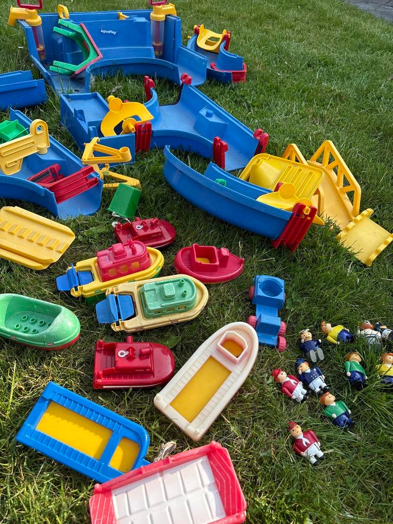 Aquaplay waterbaan set met boten en poppetjes, Kinderen en Baby's, Speelgoed | Buiten | Los speelgoed, Ophalen, Gebruikt