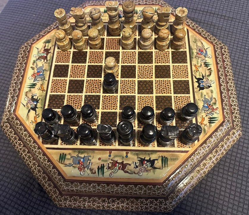 Perzisch intarsia schaakbord, Een of twee spelers, Ophalen of Verzenden, Gebruikt