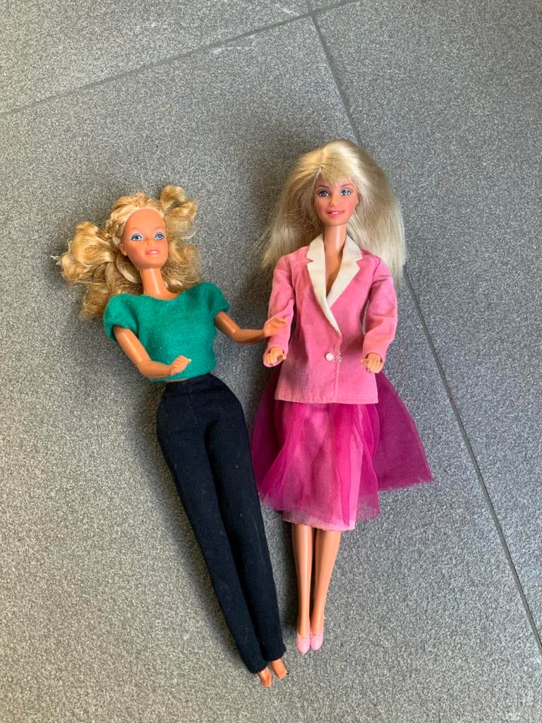 Twee leuke barbiepoppen, Ophalen of Verzenden, Zo goed als nieuw, Barbie