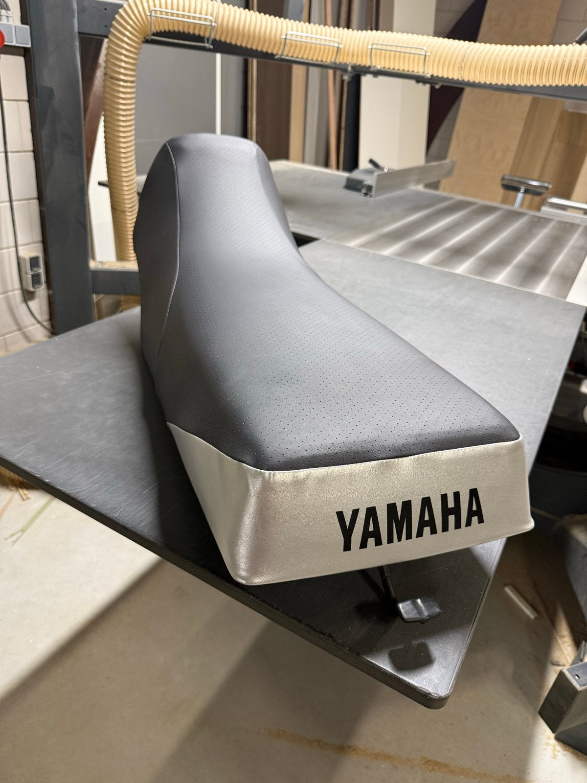 Yamaha YFZ 350 Banshee zadel compleet, zeer goede staat, Motoren, Ophalen of Verzenden, Gebruikt