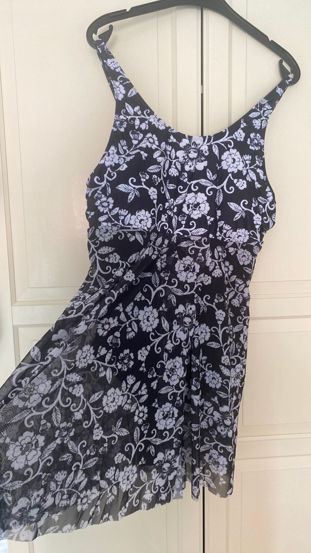 Nieuw badpak jurkje 52, Kleding | Dames, Grote Maten, Ophalen of Verzenden, Zo goed als nieuw, Zwart, Lingerie of Zwemkleding