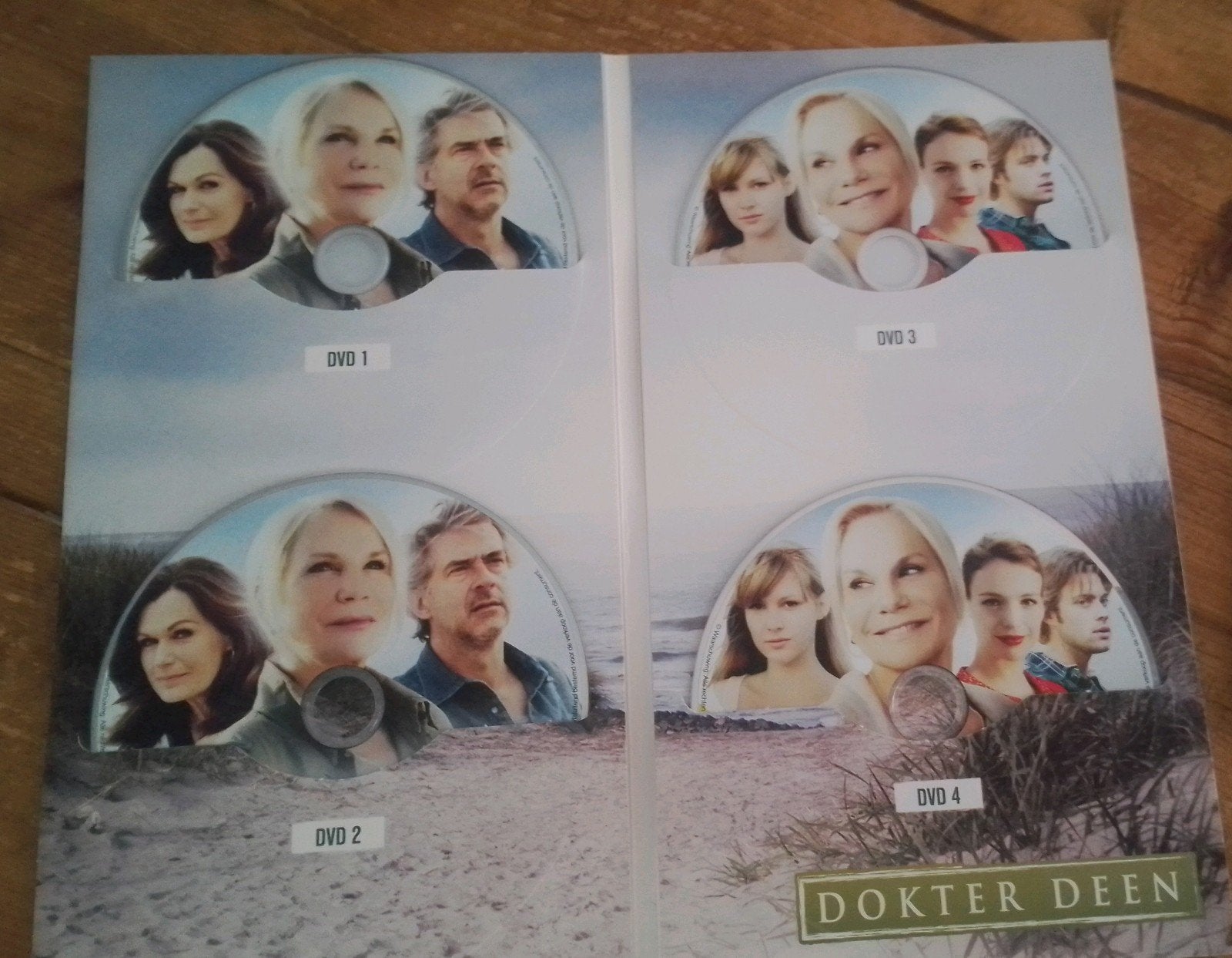 Dokter Deen - Het Complete Eerste Seizoen DVD Box, Ophalen of Verzenden, Zo goed als nieuw, Nederlands, Drama