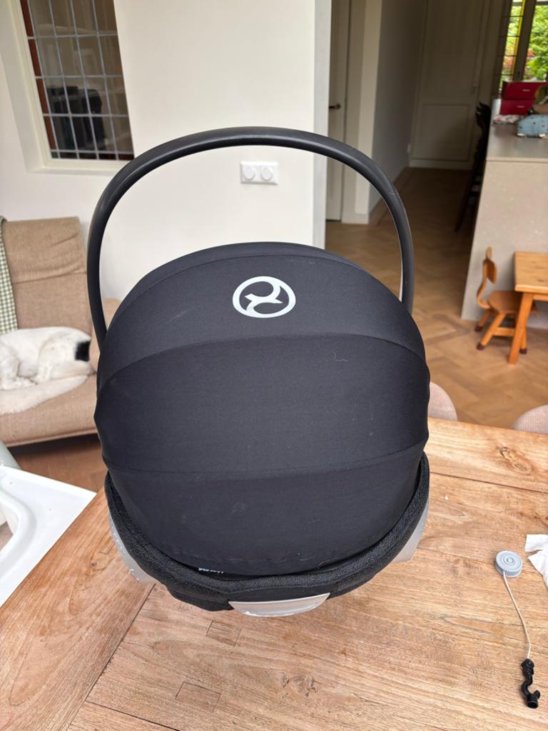 Cybex Z I-Size en Base - Isofix, Kinderen en Baby's, Autostoeltjes, Zijbescherming, Zo goed als nieuw, Isofix, 0 t/m 13 kg