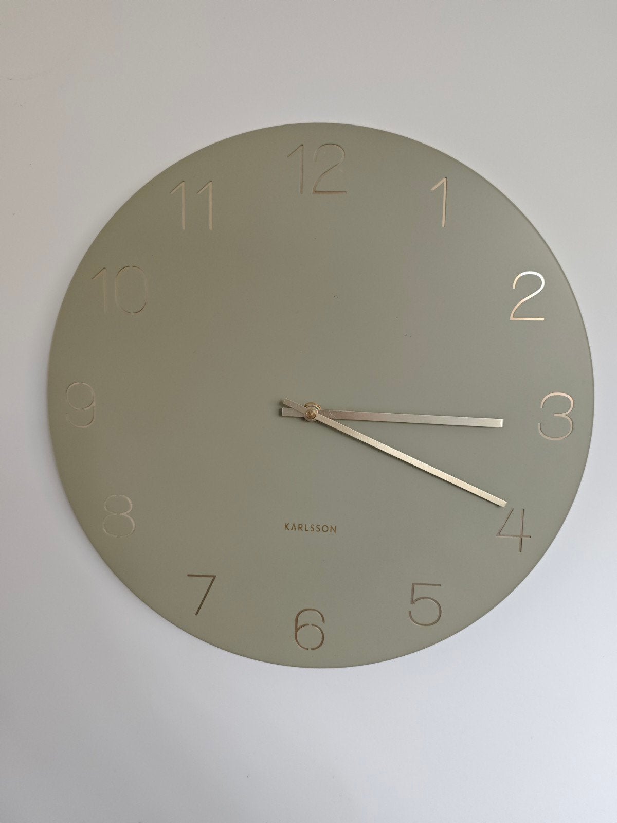 Karlsson Wandklok Charm Groen Ø40cm, Wandklok, Ophalen of Verzenden, Karlsson, Groen