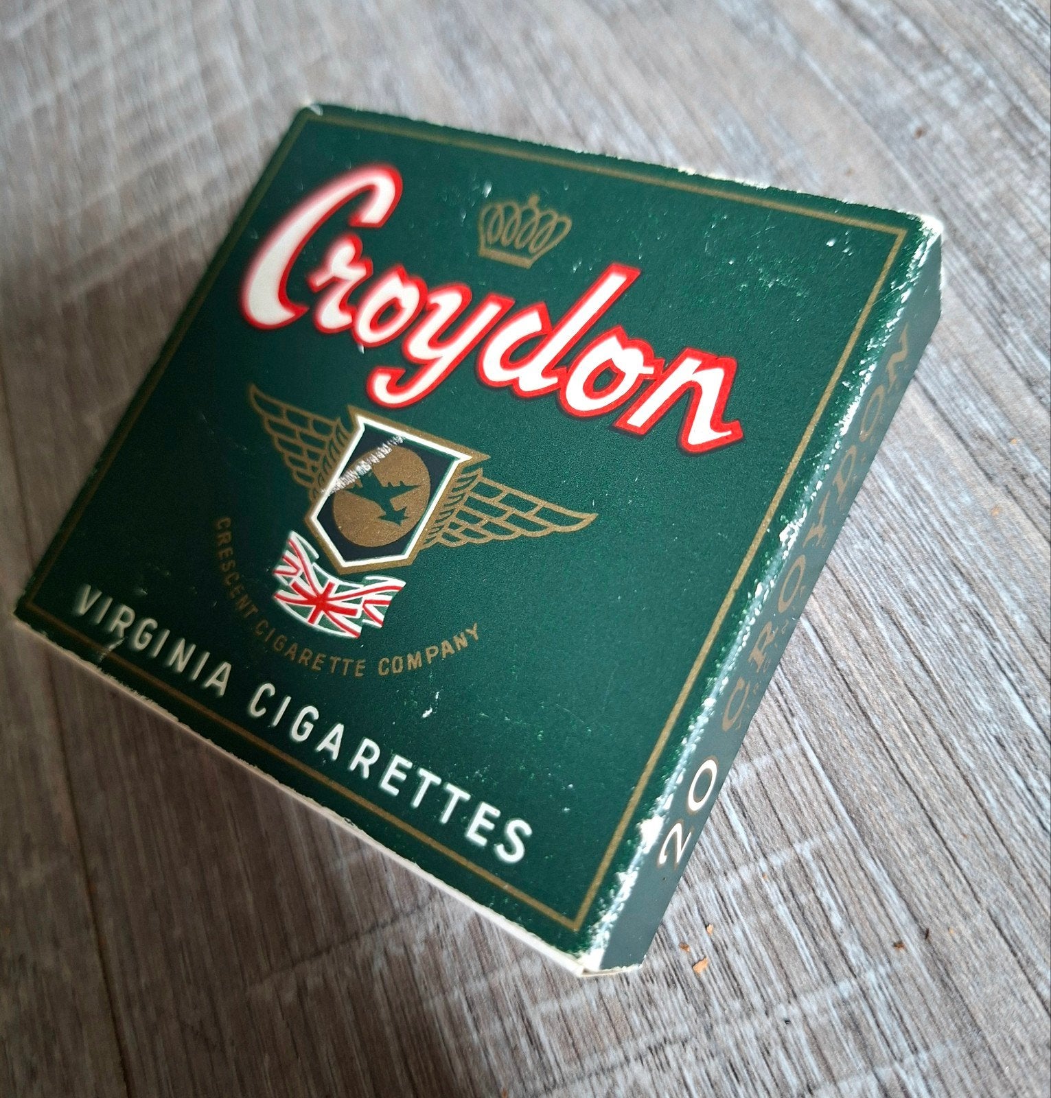 CROYDON   -  Verzegelde           VIRGINIA CIGARETTES, Verzamelen, Ophalen of Verzenden, Zo goed als nieuw, Tabaksdoos of Verpakking