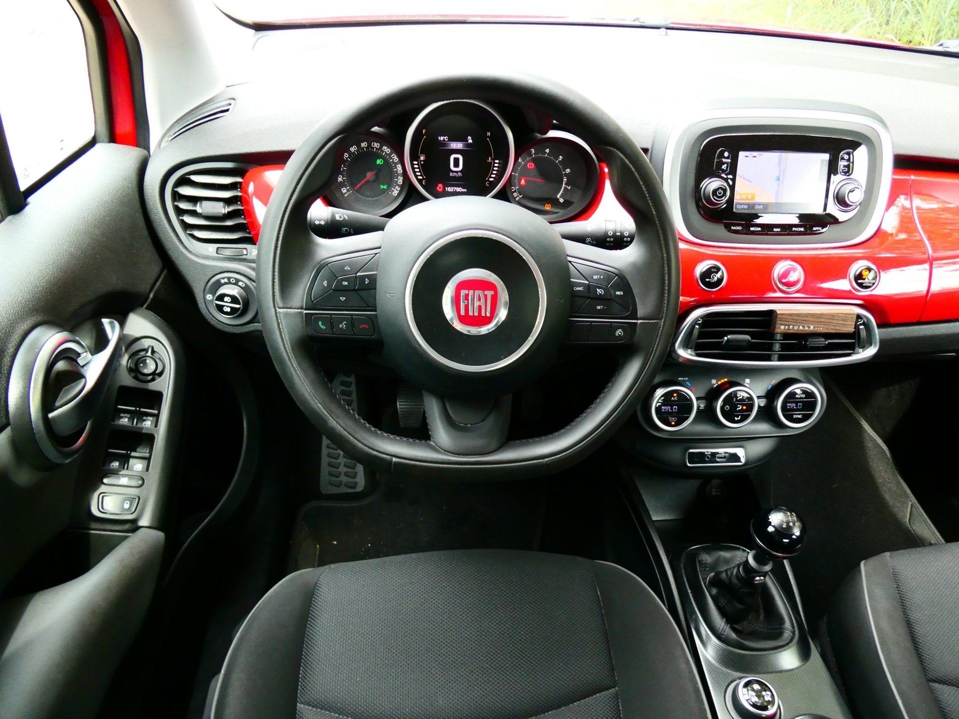 Fiat 500 X 1.4 Turbo 140pk 1e eig. Clima Cruise Navi PDC His, Voorwielaandrijving, Stof, Gebruikt, 4 cilinders