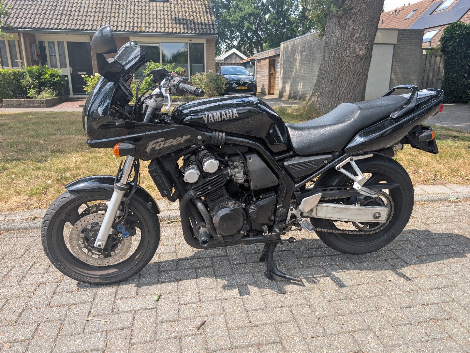 Yamaha Fazer 600 uit 2001 (Yoshimura RS-3 uitlaat), Sportuitlaat, 4 cilinders, Motorrijbewijs A, Gebruikt