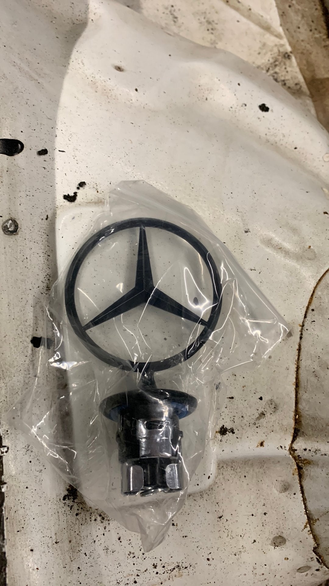 Nieuwe zwarte mercedes ster voor motorkap, Auto-onderdelen, Ophalen, Nieuw