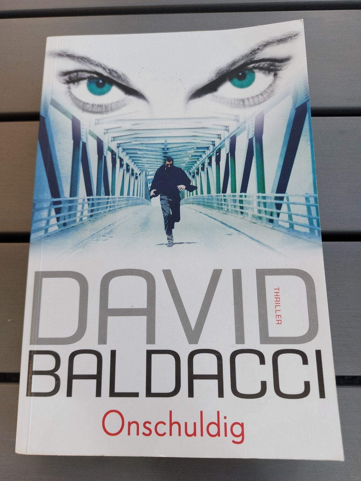 David Baldacci - Onschuldig, Ophalen of Verzenden, Zo goed als nieuw, David Baldacci