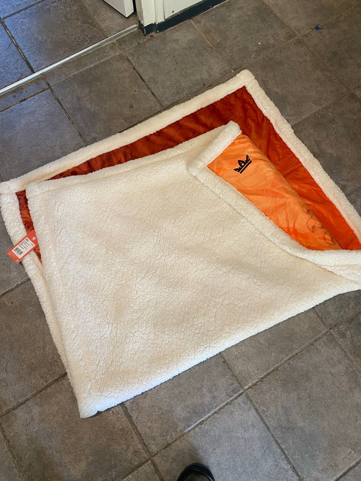 KNVB Oranje deken met leeuw - Nieuw, Nieuw, Ophalen of Verzenden, Knvb, Nicovanbiesen@gmail.com