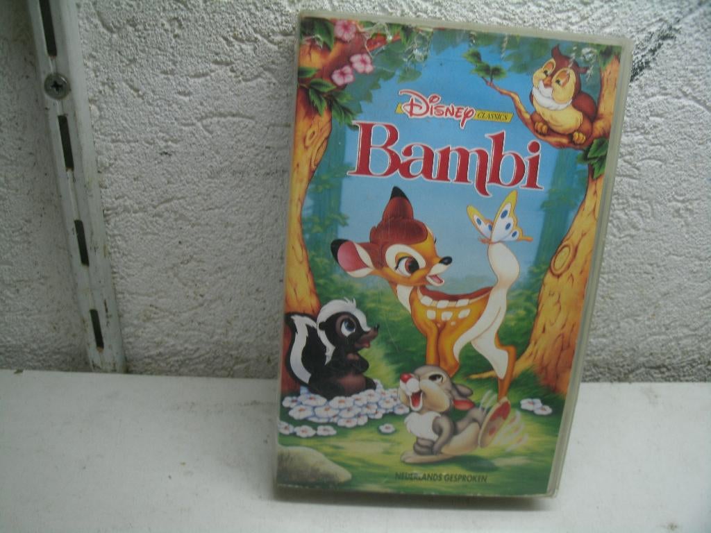 vhs 165a bambi, Alle leeftijden, Ophalen of Verzenden, Zo goed als nieuw