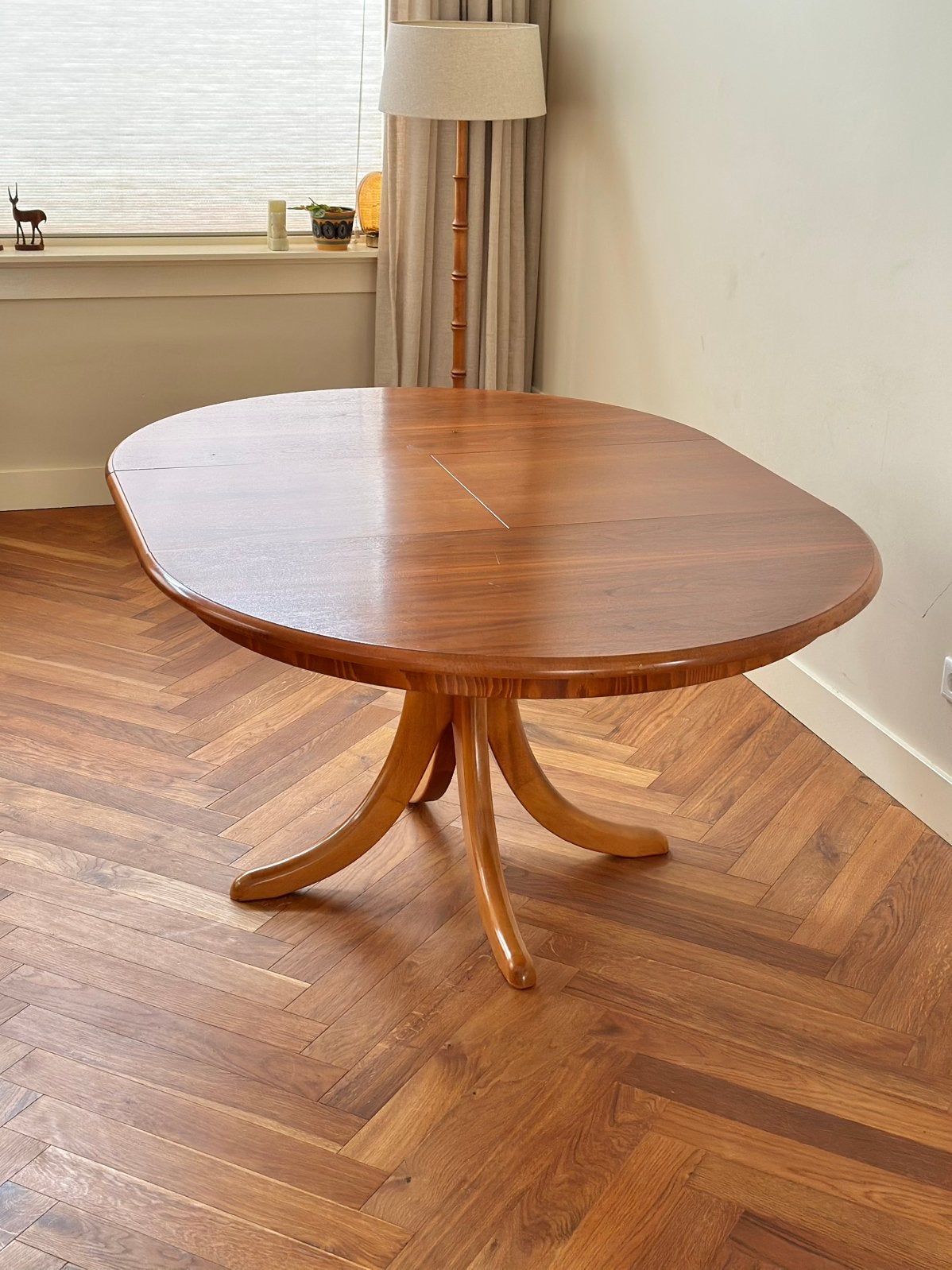 Vintage design eettafel rond ovaal Casala jaren 50/60/70, Ophalen, 100 tot 150 cm, Vijf personen of meer, 150 tot 200 cm
