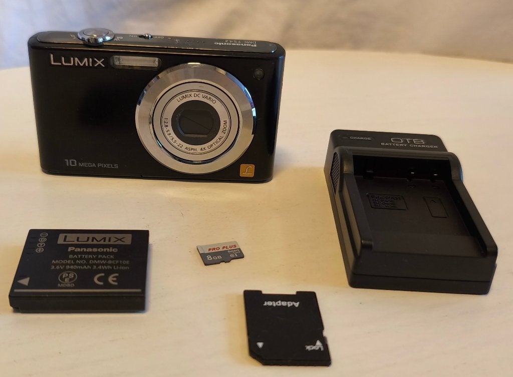 Panasonic Lumix DMC-FS42 compact digital camera, Panasonic, Ophalen of Verzenden, 4 t/m 7 keer, Accu
