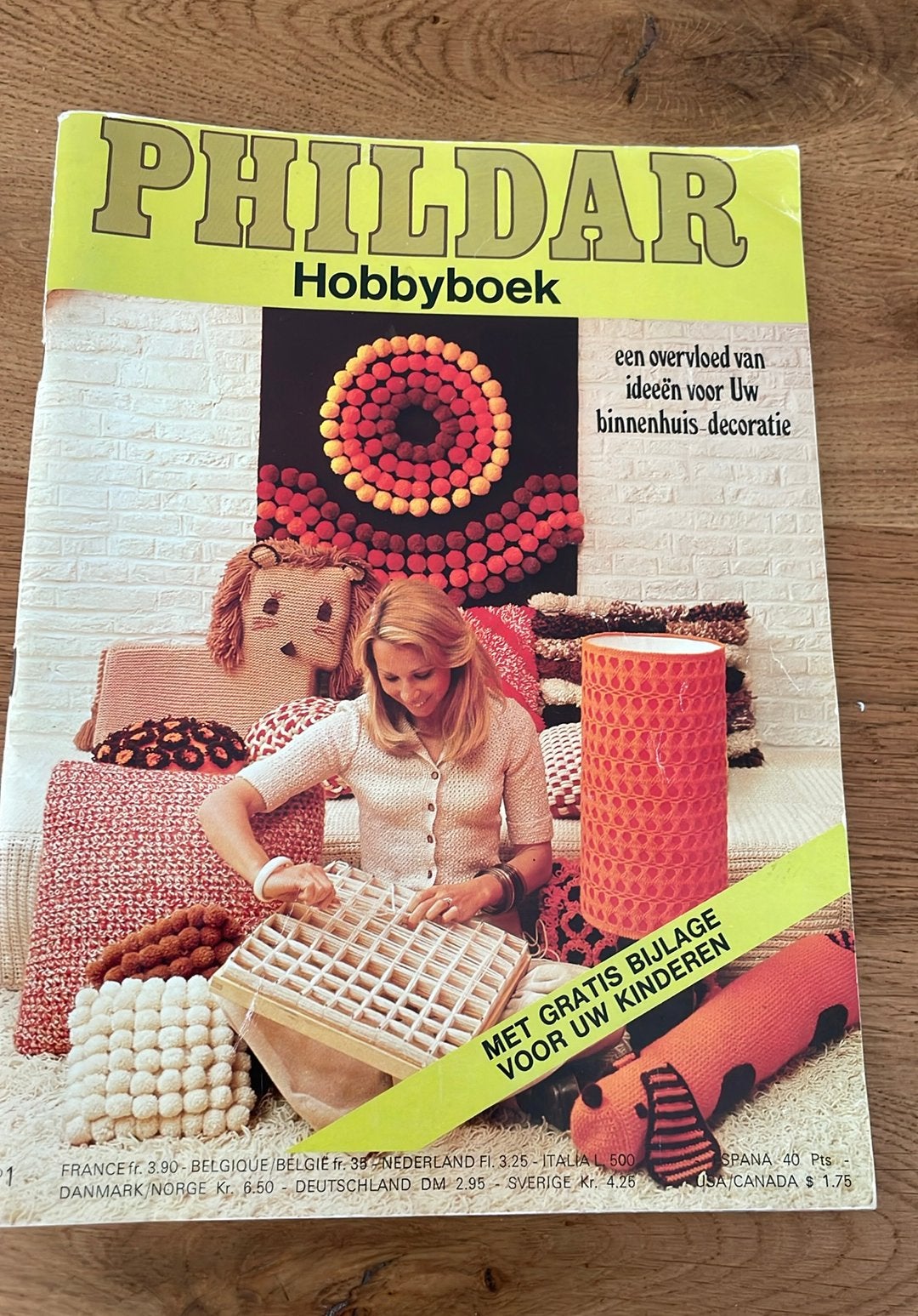 Phildar hobbyboek nr.1, Ophalen of Verzenden, Haken