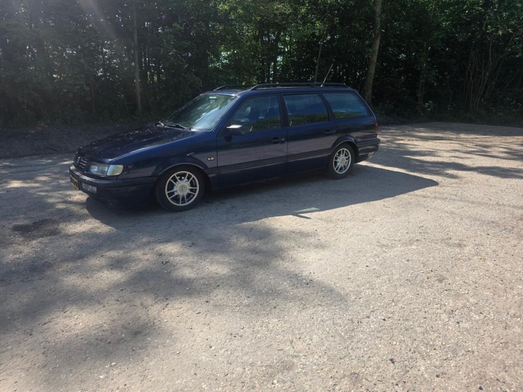 Volkswagen Passat 2.0 CL Variant 85KW 1996 Blauw, Auto's, Volkswagen, Voorwielaandrijving, 4 cilinders, 1984 cc, Blauw