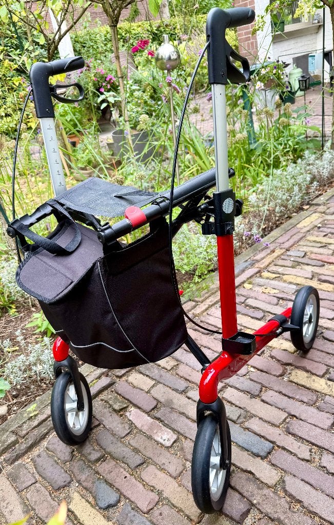 De Ferrari onder de rollators!, Diversen, Ophalen, Lichtgewicht, Zo goed als nieuw