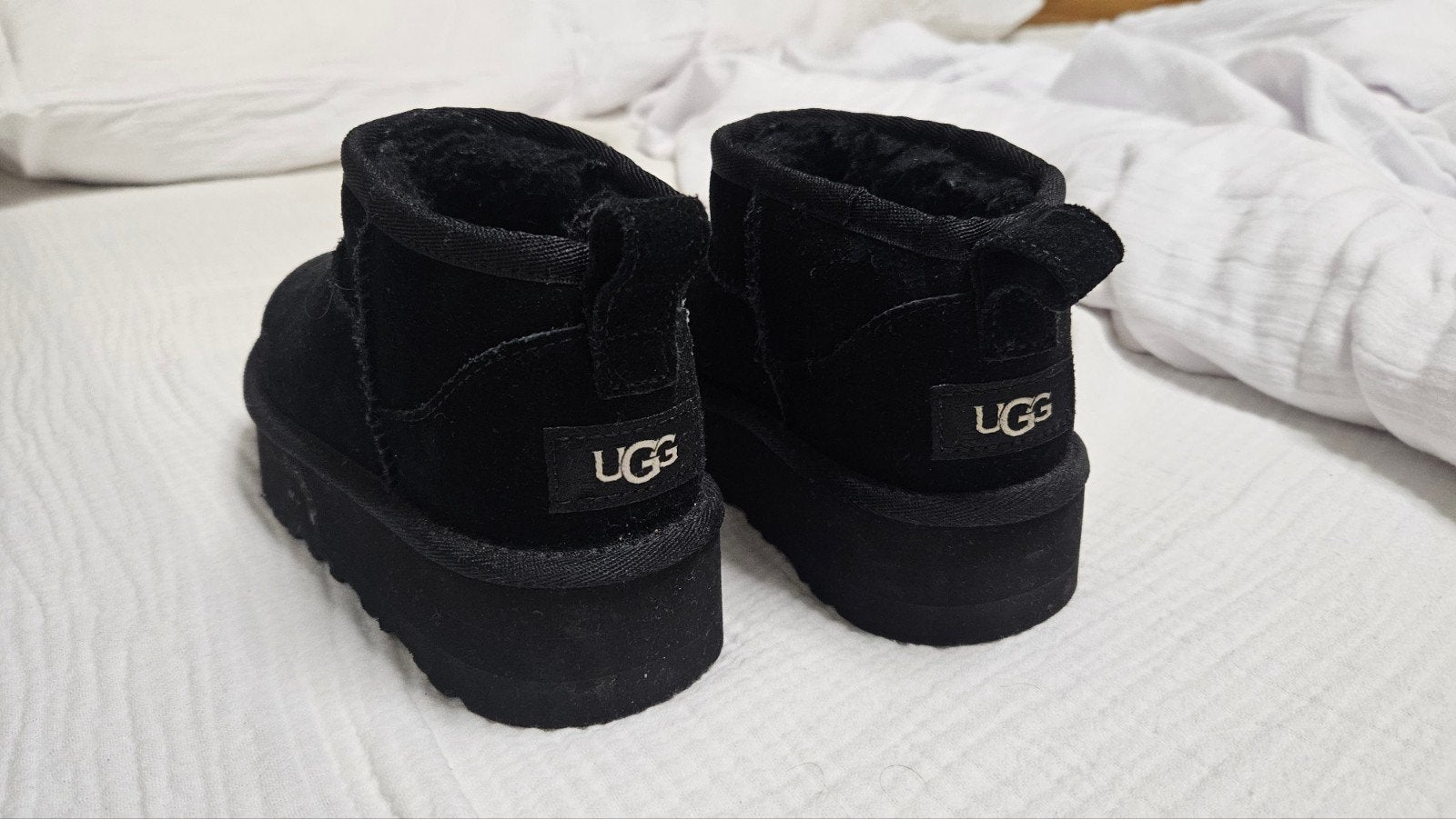 bijna nieuwe uggs, Ophalen, Zo goed als nieuw, Meisje, Laarzen