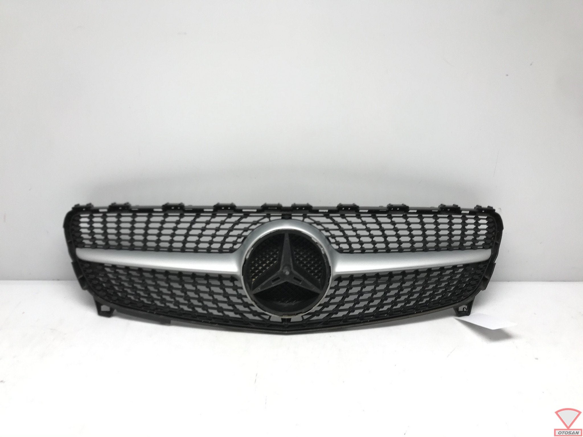 MB A Klasse W176 Facelift Diamond Grille Grill A1768881760