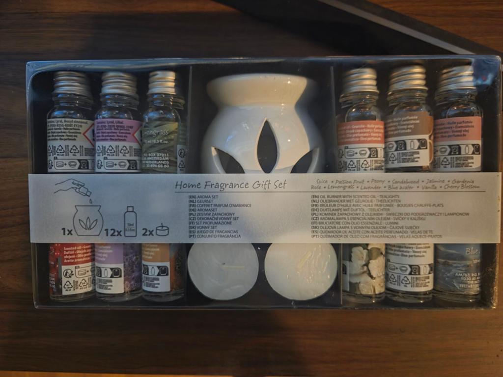 Home Fragrance Gift Set - Geurbrander met oliën en kaarsen, Ophalen, Overige materialen, Overige kleuren, Nieuw