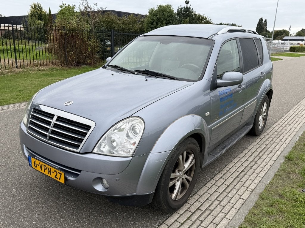 SsangYong Rexton RX 270 XVT Quartz| AUTOMAAT| EURO5| CLIMA|, Auto's, Automaat, Euro 5, Stof, Gebruikt