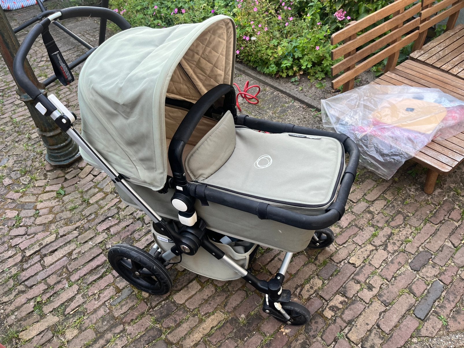 Nette Bugaboo Cameleon 3 – Reiswieg, Buggyzitje & Regenhoes, Ophalen, Gebruikt, Bugaboo, Verstelbare duwstang