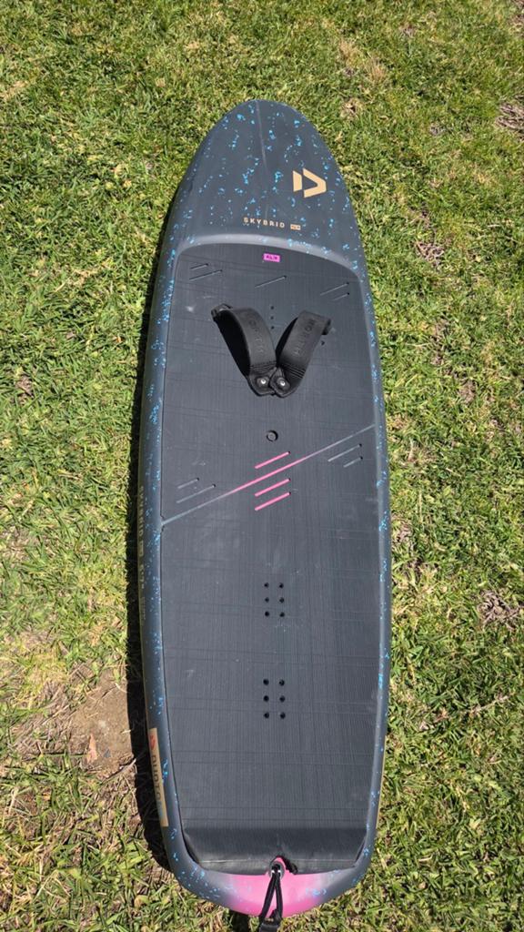 Duotone Skybrid SLS 2026 70L, Watersport en Boten, Ophalen of Verzenden, Wingsurf-board