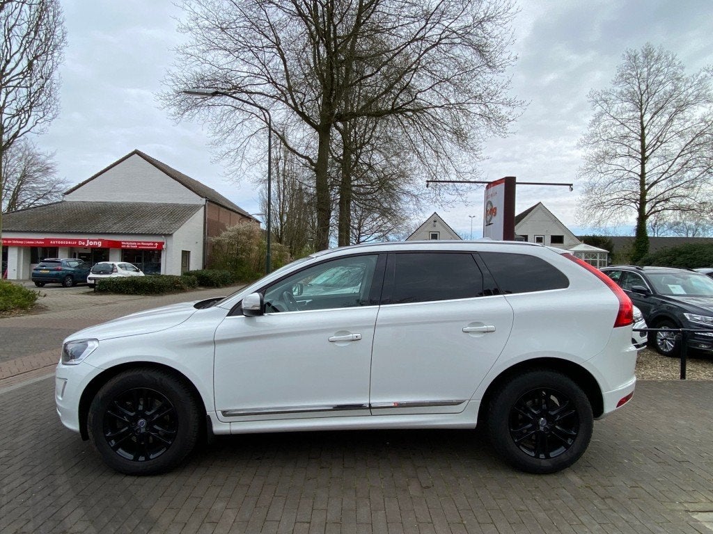 Volvo XC60 2.0 D3 FWD SUMMUM AUTOMAAT / SCHUIFDAK / LEDER /, Euro 6, 4 cilinders, USB, Wit