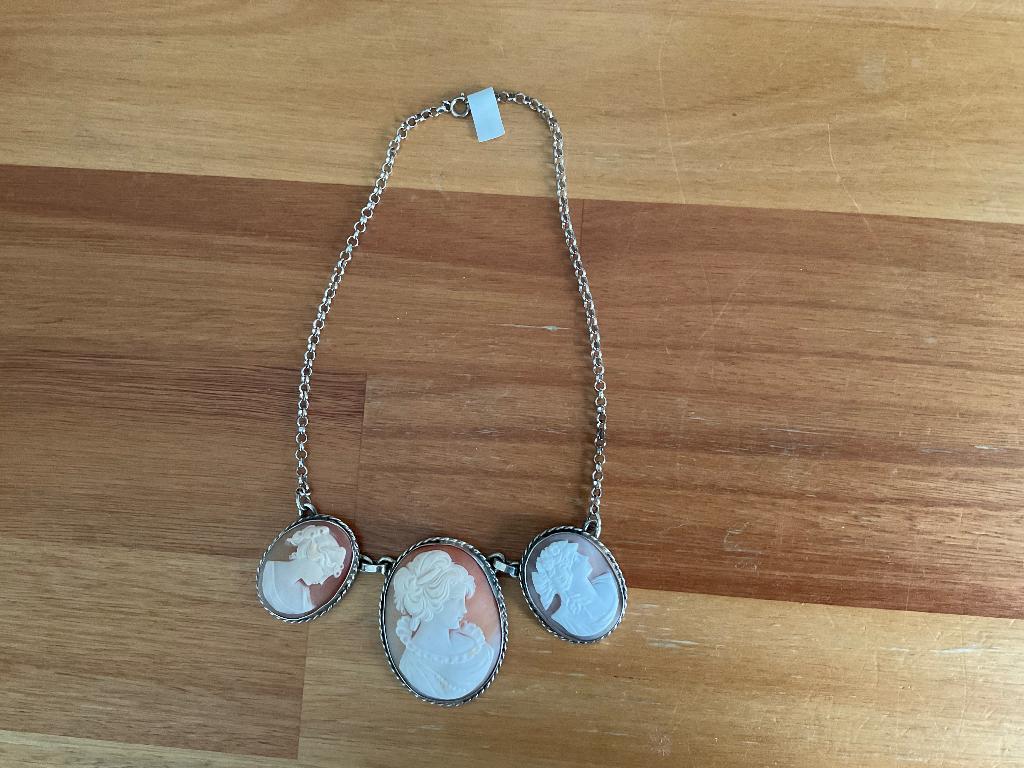 Prachtige COLLIER MET 3 CAMEE’S, Overige voorstellingen, Ophalen of Verzenden, Zo goed als nieuw, Zilver
