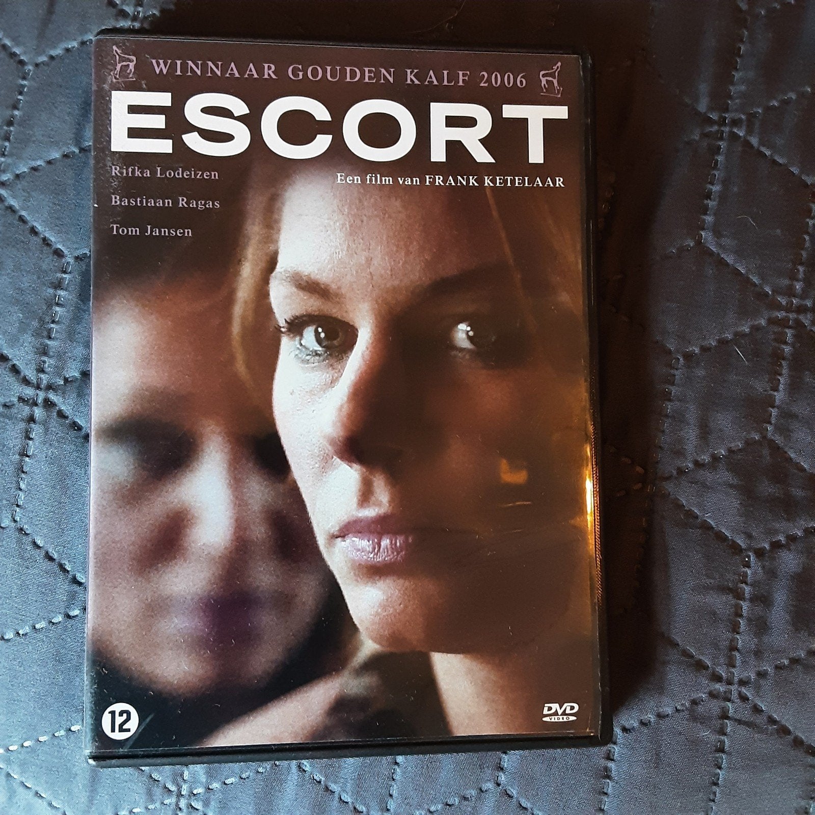 escort, Nederlands, Zo goed als nieuw, Vanaf 12 jaar, Ophalen of Verzenden