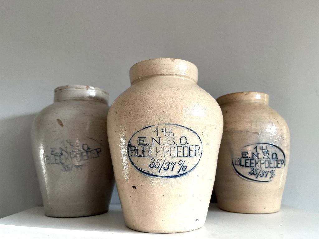 Gres aardewerk vaasjes E.N.S.O Bleekpoeder, Antiek en Kunst, Antiek | Keramiek en Aardewerk, Ophalen