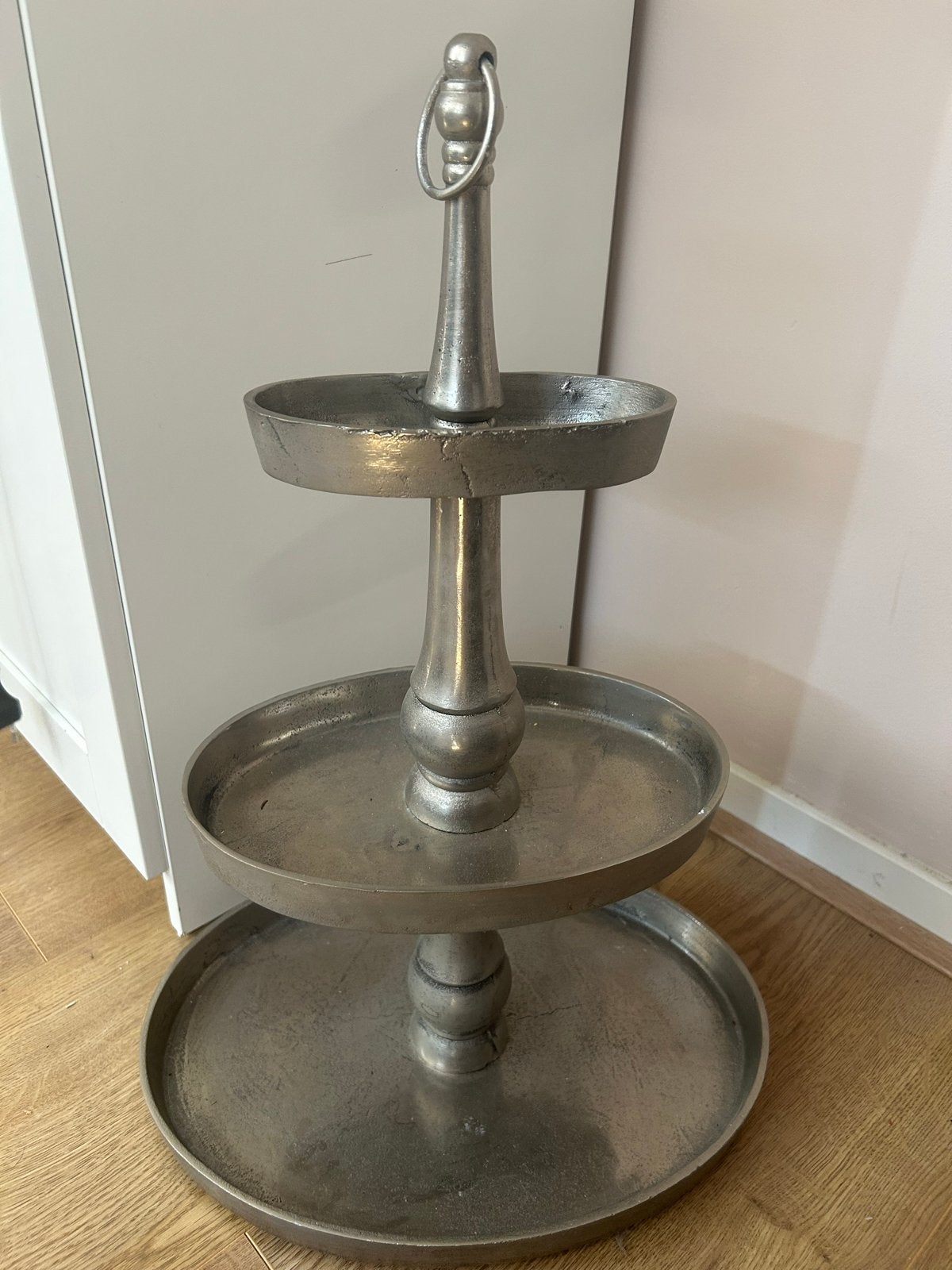 Metalen etagere met 3 lagen - Zilverkleurig, Ophalen, Met opstaande rand, Rond, Metaal