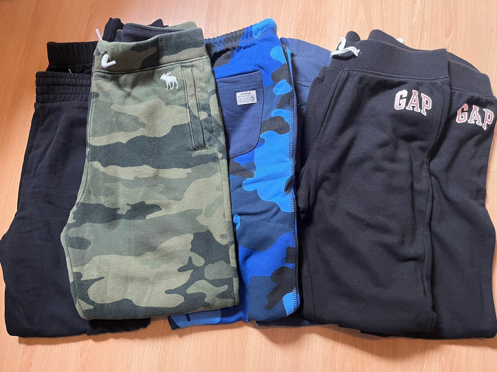 Joggingbroeken maat 152 jongens, Ophalen of Verzenden, Zo goed als nieuw, Jongen, Sport- of Zwemkleding