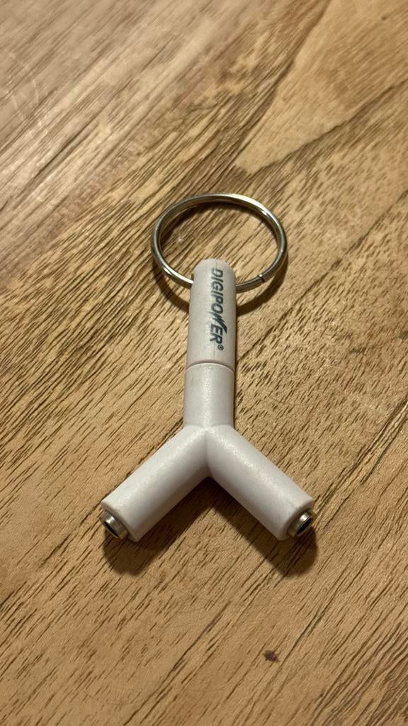 Digipower Audio Splitter Sleutelhanger Jack 3.5 mm, Audio, Tv en Foto, Audiokabels en Televisiekabels, Ophalen of Verzenden, Zo goed als nieuw