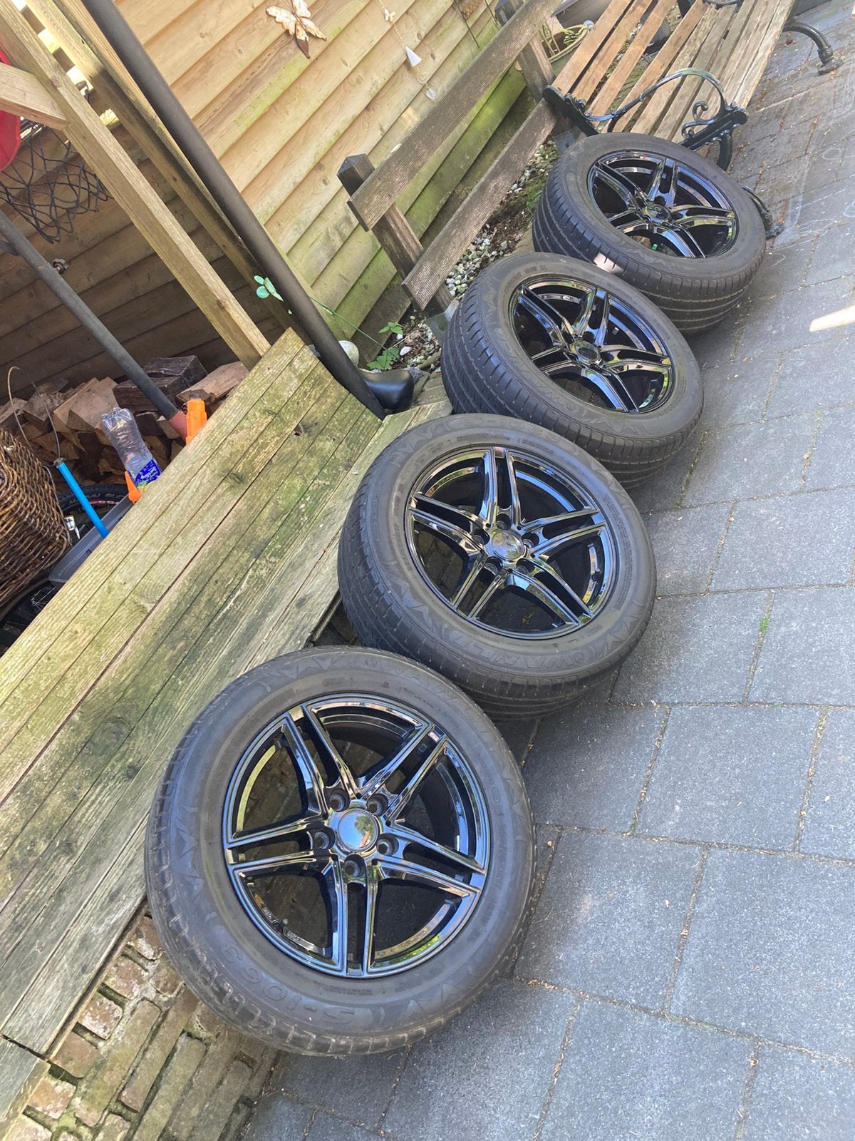 Volkswagen  T4 / T5 / T6 – Borbet zwarte 17 inc velgen 5x120, Auto-onderdelen, Bestelwagen, Velg(en), Nieuw, 17 inch