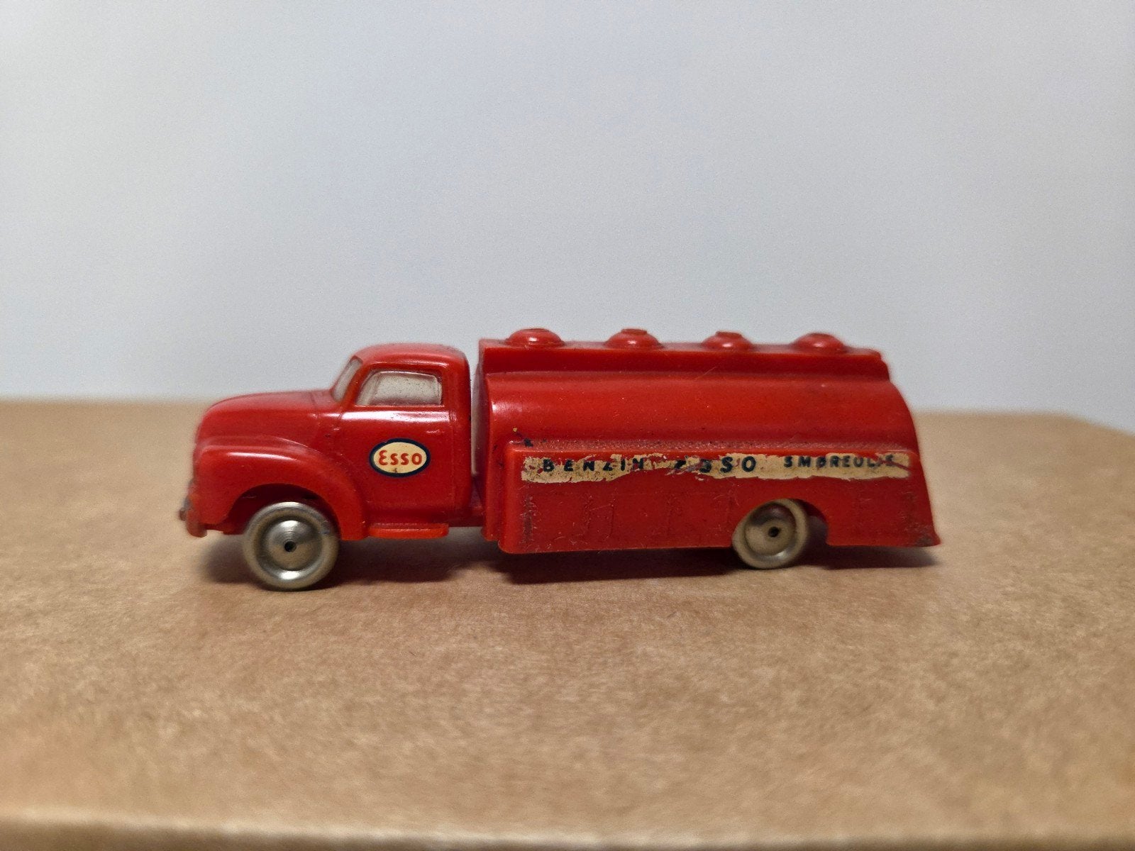 Lego tankwagen Esso, Hobby en Vrije tijd, Modelauto's | 1:87, Ophalen of Verzenden, Zo goed als nieuw, Bus of Vrachtwagen, Overige merken
