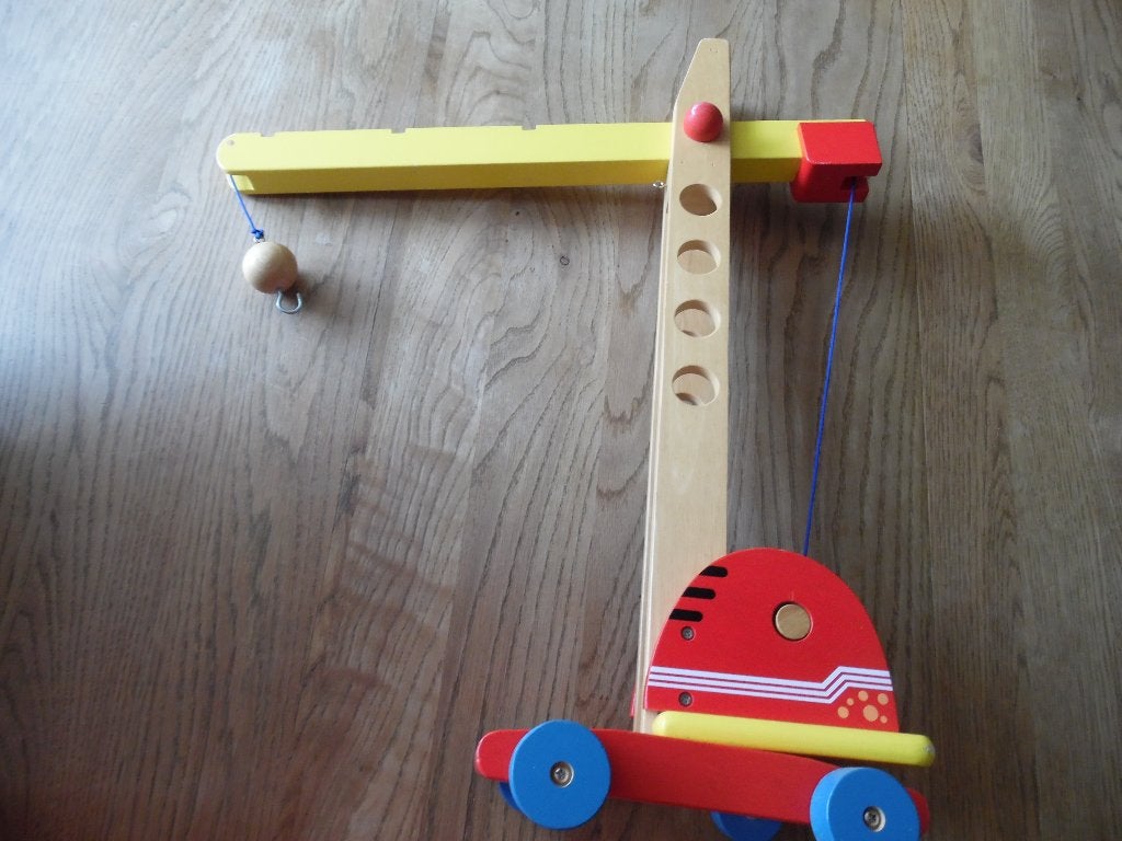 mooie kleurrijke houten hijskraan in goede staat 60 cm hoog, Ophalen of Verzenden, Zo goed als nieuw, Overige typen