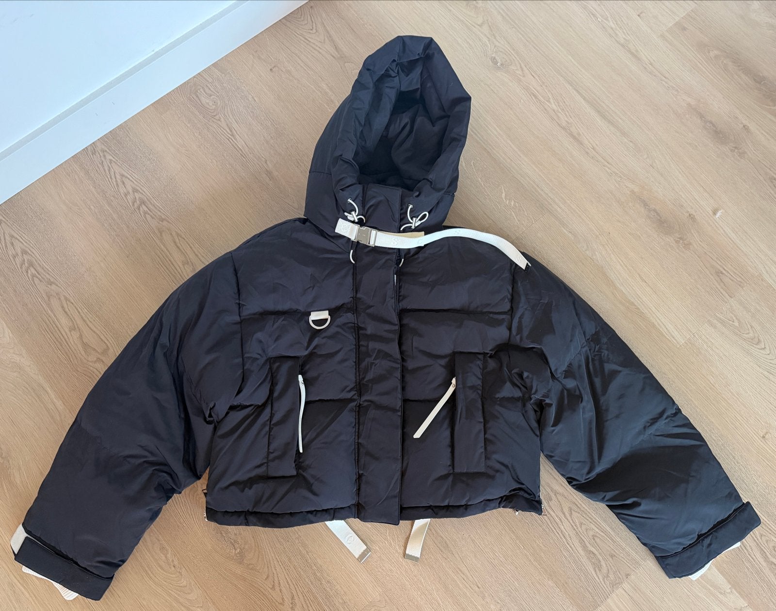 Shoreditch Ski Club Willow Ivy Puffer Jas Maat L, Ophalen of Verzenden, Nieuw, Maat 42/44 (L), Zwart