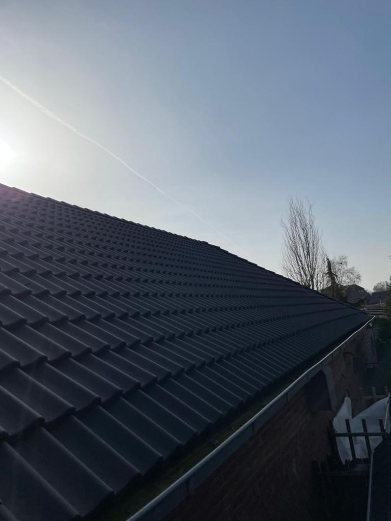 Nelskamp S sneldekkers + nokvorsten + gevelpannen – nieuw, Doe-het-zelf en Verbouw, Dakpannen en Dakbedekking, Ophalen, Steen of Klei