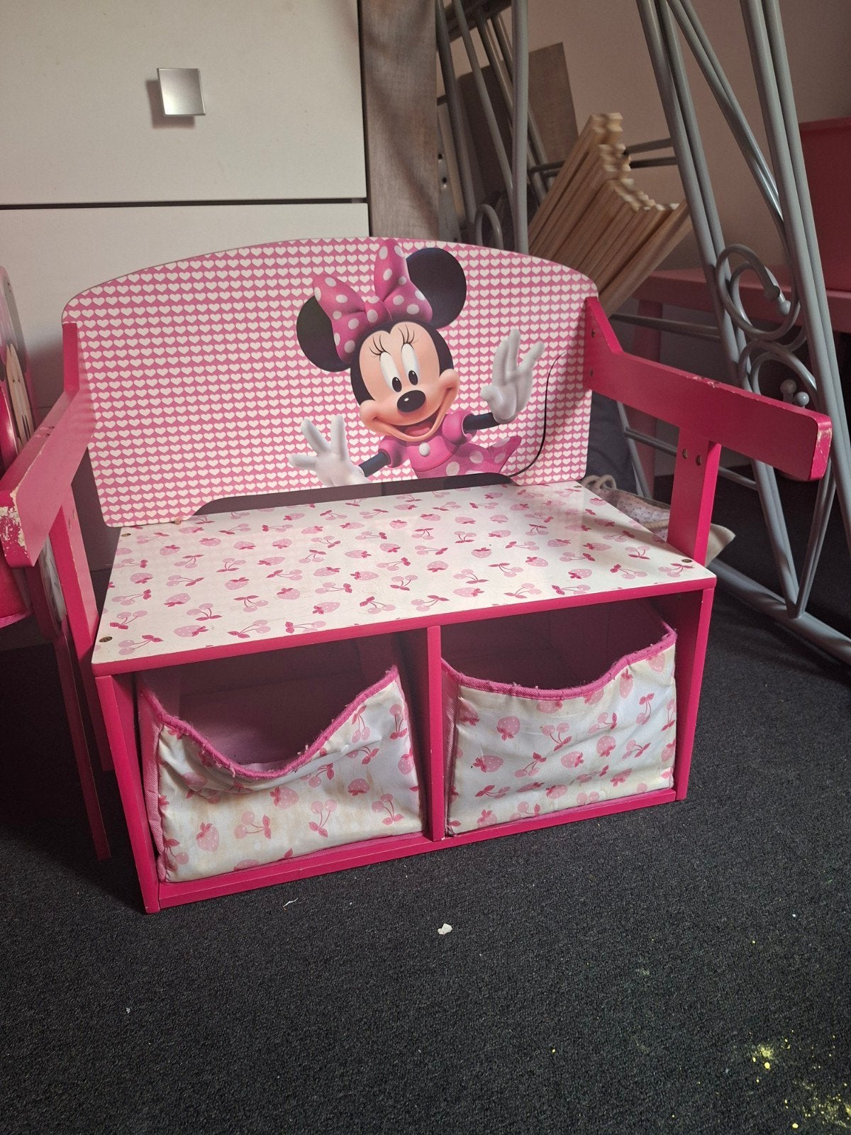 Minnie Mouse bankje met opbergruimte, ook als tafel/bureau, Ophalen, Gebruikt, Overige typen