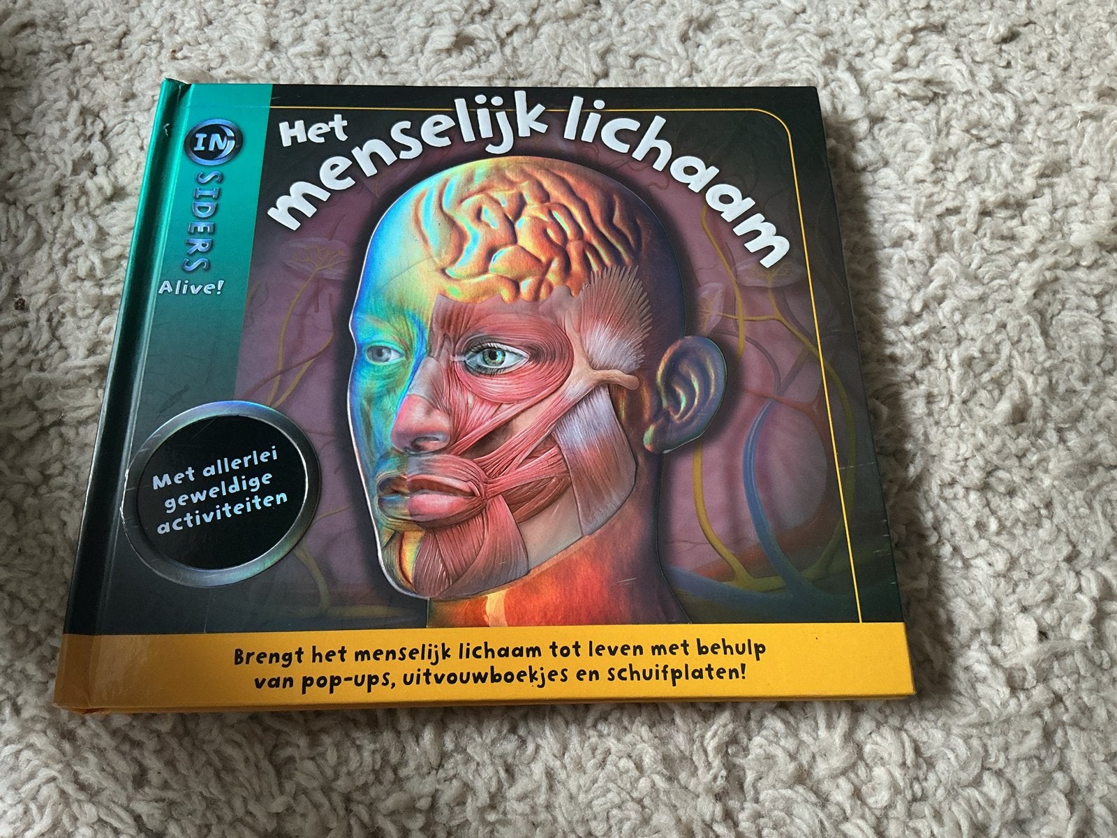 Het menselijk lichaam - Alive! (Pop-up boek) opbr giro 555, Boeken, Ophalen of Verzenden, Zo goed als nieuw, Non-fictie