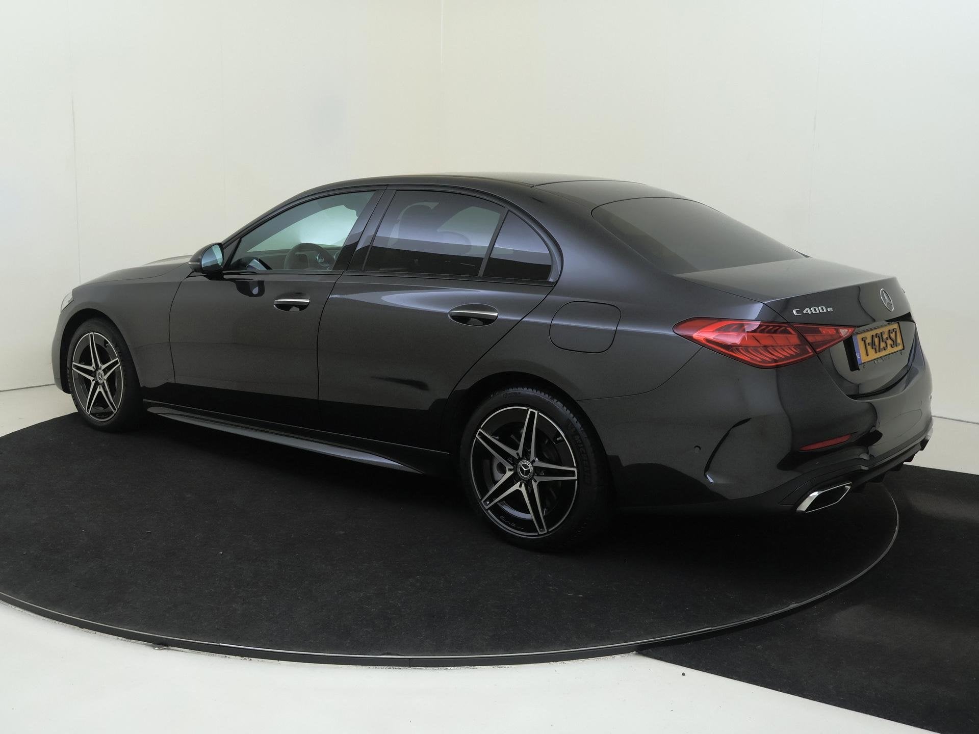 Mercedes-Benz C-klasse 400 e 4MATIC AMG Line / Burmester 3D/, Auto's, Mercedes-Benz, Automaat, 4 cilinders, Bedrijf, Vierwielaandrijving