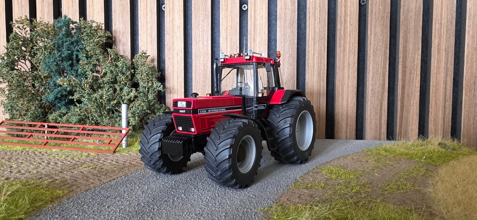 Verbouwde Case International 1455Xl 1:32, Ophalen of Verzenden, Nieuw, Tractor of Landbouw, Overige merken