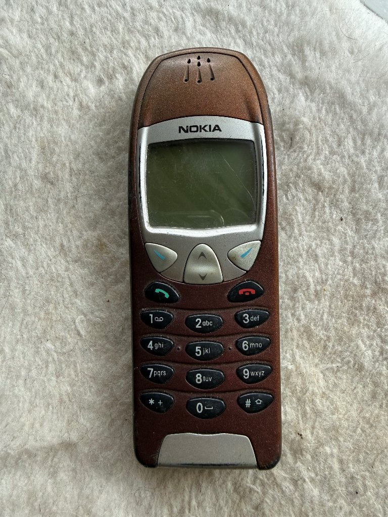 Vintage Nokia 6210- Bruin/Koper + handleiding Nokia 100, Gebruikt, Overige modellen, Overige kleuren, Geen camera