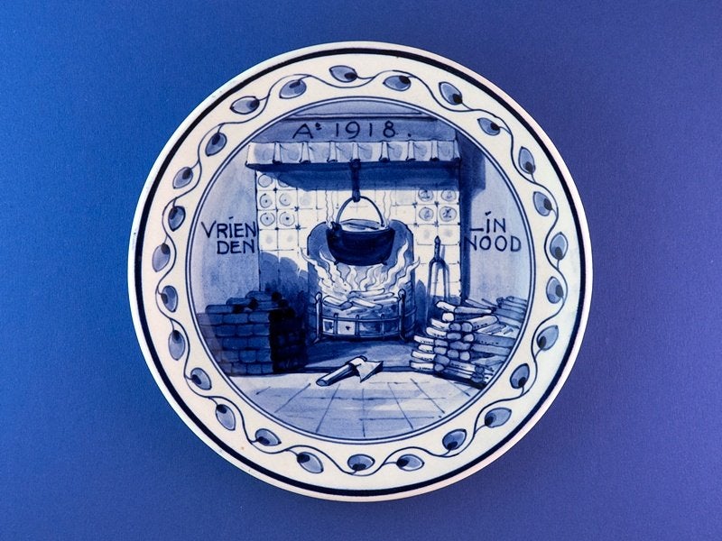 Porceleyne Fles 1918 Vrienden in Nood 18cm (3) Blauw WO-1, Antiek en Kunst, Antiek | Wandborden en Tegels, Ophalen of Verzenden