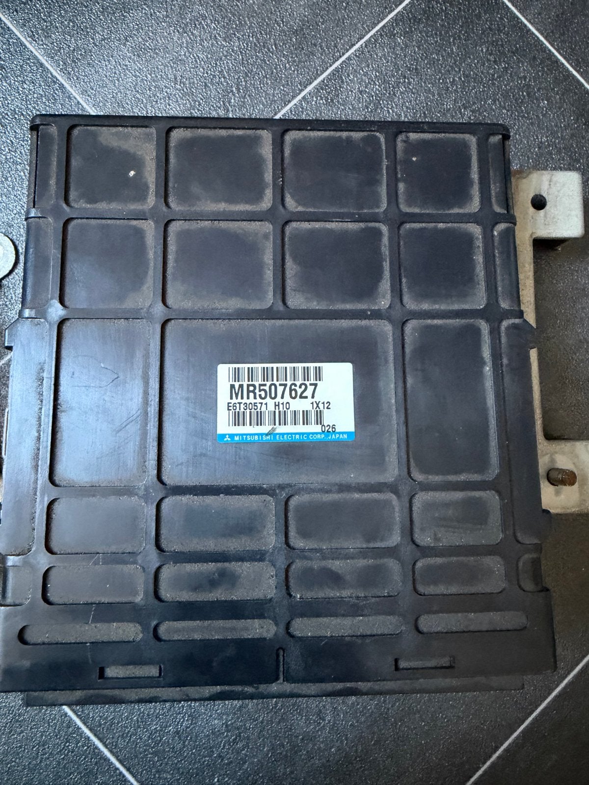 ECU Mitsubishi Galant MR507627 -, Auto-onderdelen, Ophalen of Verzenden, Gebruikt, Mitsubishi