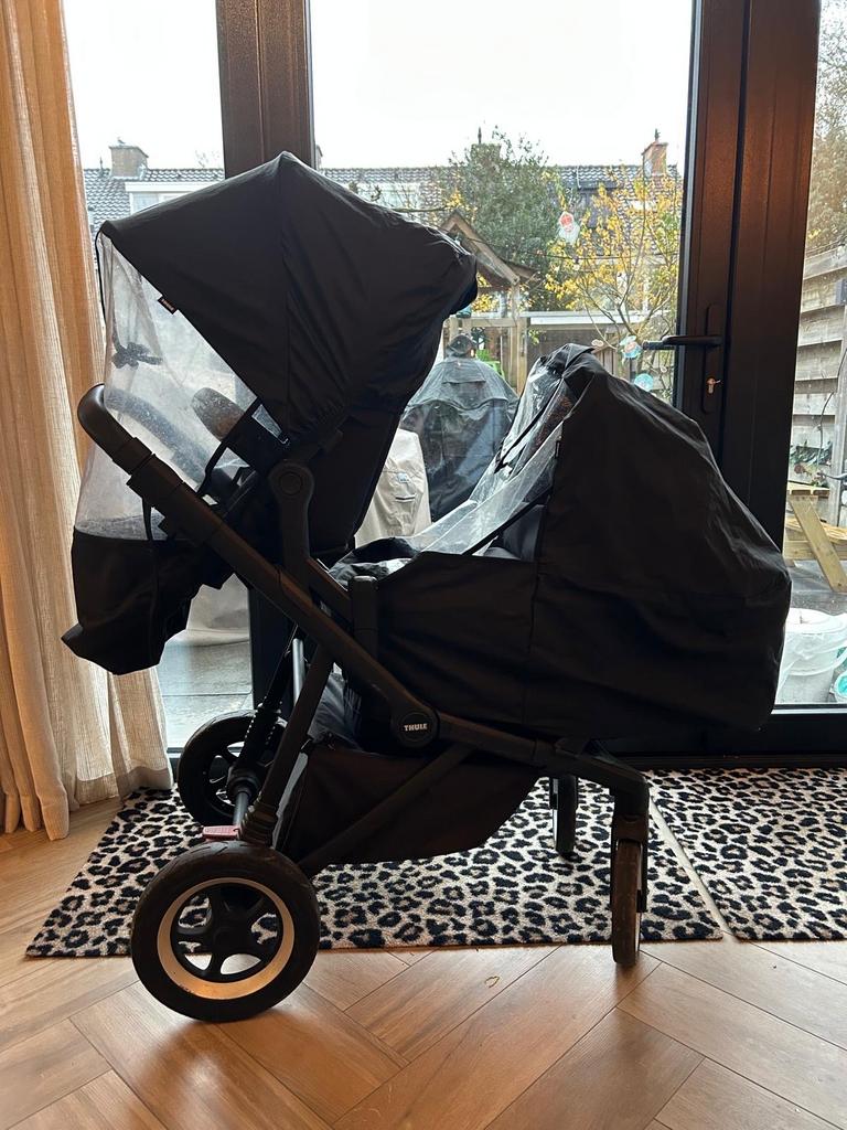 Thule Sleek Duo Kinderwagen - All Black met regenhoezen, Gebruikt, Duowagen, Combiwagen, Ophalen