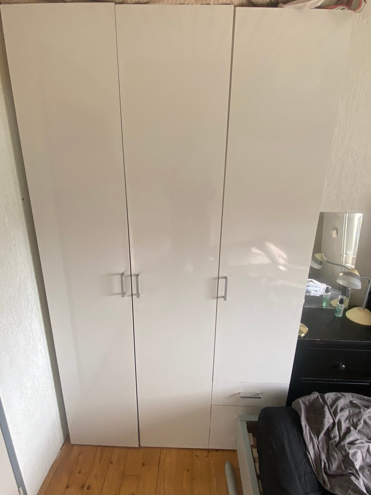 Wit glanzende kledingkast, Ophalen, 100 tot 150 cm, Zo goed als nieuw, 150 tot 200 cm