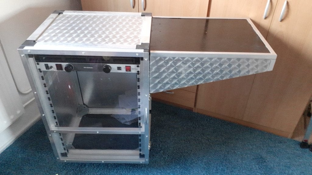 te koop mooie Flightcase  19 inch aluminuim, Ophalen, Gebruikt, Overige instrumenten, Flightcase