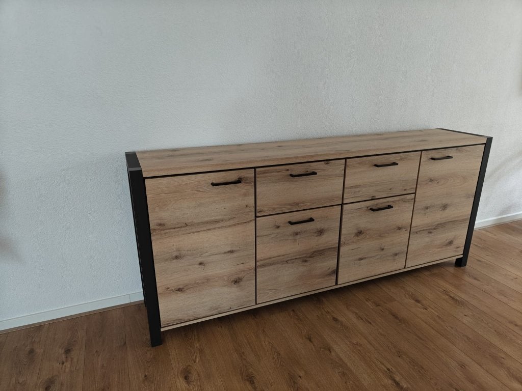 Foto 7 van Eiken dressoir met zwarte afwerking | Meubella acapulco